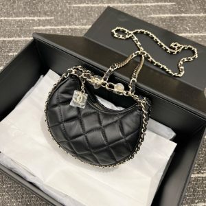 Replica CHANEL 23P Crescent Bag