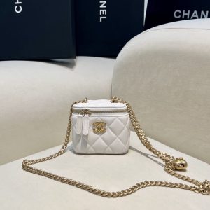 Replica CHANEL 23P Heart Lipstick Bag White
