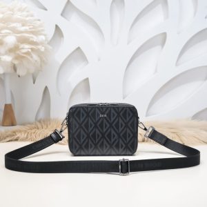 Replica Dior Zipped Pouch Diamond Black