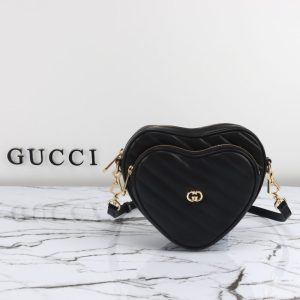 Replica Gucci Interlocking G Mini Heart Black