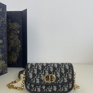 Replica Dior 30 Montaigne Avenue Bag