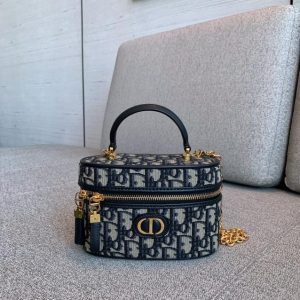 Replica Dior 30 Montaigne Vanity