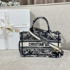 Replica Dior Tote Book Mini Tiger