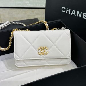 Replica CHANEL 19 Wallet on Chain White